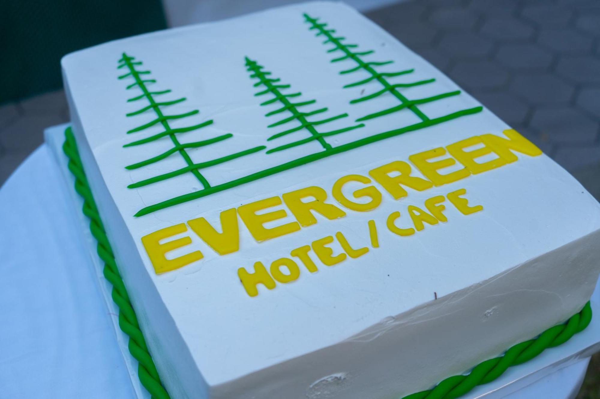 Hotel Evergreen 博尔若米 外观 照片